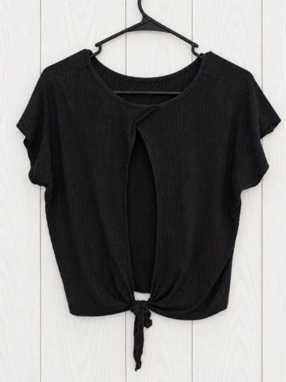 Vibe Sportswear Womens Black Ribbed Knit Tied Open Back M